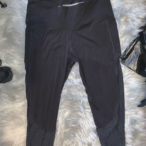 VS Sport Knockout Capri.